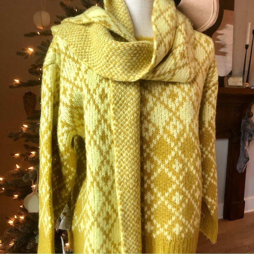 Anthro Set Maeve Sigfried Sweater and Scarf - Picture 6 of 12
